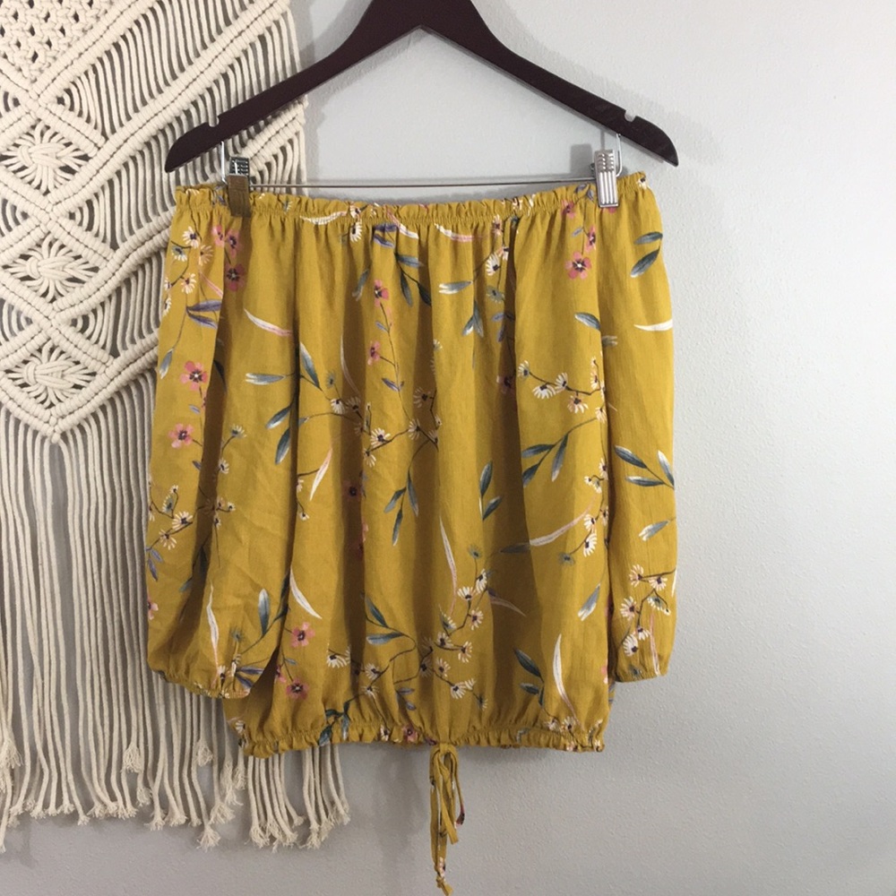 Free Kisses floral mustard off shoulder top Sz L